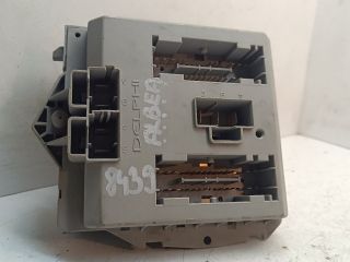 bontott FIAT ALBEA Biztosítéktábla Utastér