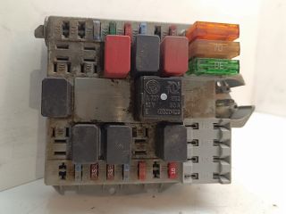 bontott FIAT ALBEA Biztosítéktábla Utastér