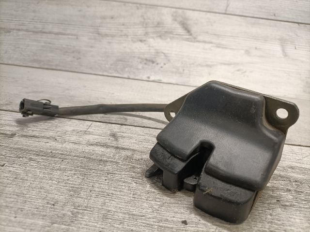 bontott FIAT ALBEA Csomagtérajtó Zárszerkezet