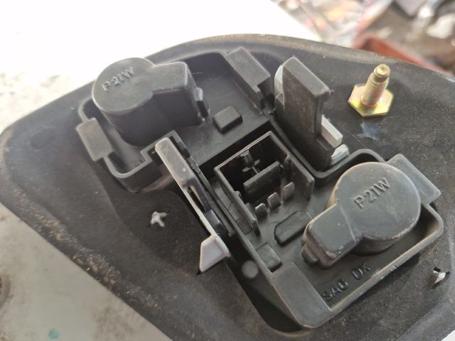 bontott FIAT ALBEA Jobb Belső Hátsó Lámpa