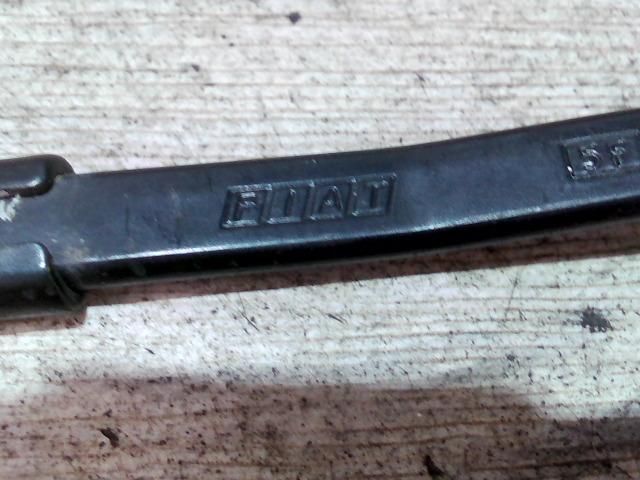 bontott FIAT ALBEA Jobb első Ablaktörlő Kar