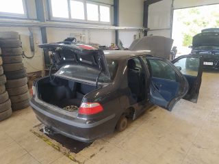 bontott FIAT ALBEA Jobb első Ajtóhatároló