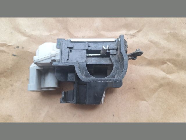 bontott FIAT ALBEA Jobb első Ajtózár