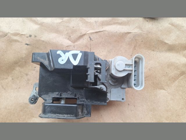 bontott FIAT ALBEA Jobb első Ajtózár