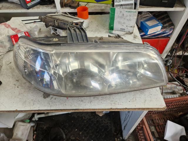 bontott FIAT ALBEA Jobb Fényszóró