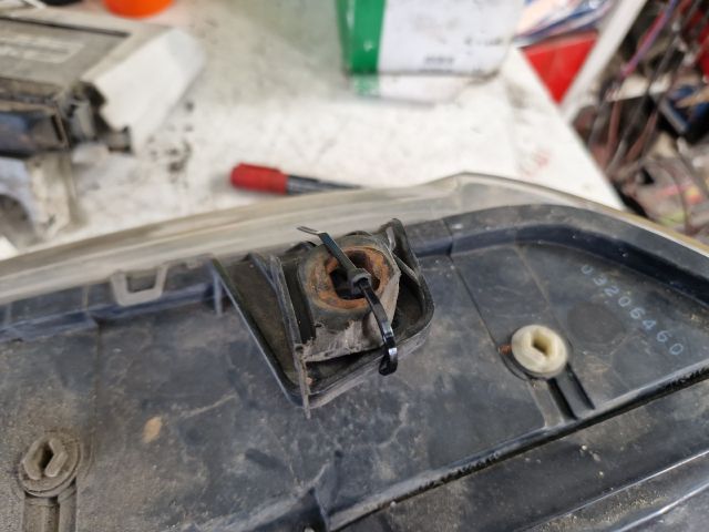 bontott FIAT ALBEA Jobb Fényszóró