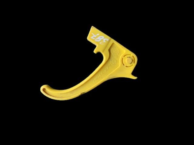 bontott FIAT ALBEA Motorháztető Nyitó Kar / Gomb