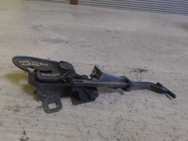 bontott FIAT ALBEA Motorháztető Zárszerkezet