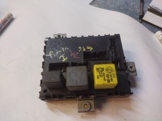 bontott FIAT BARCHETTA Biztosítéktábla Utastér