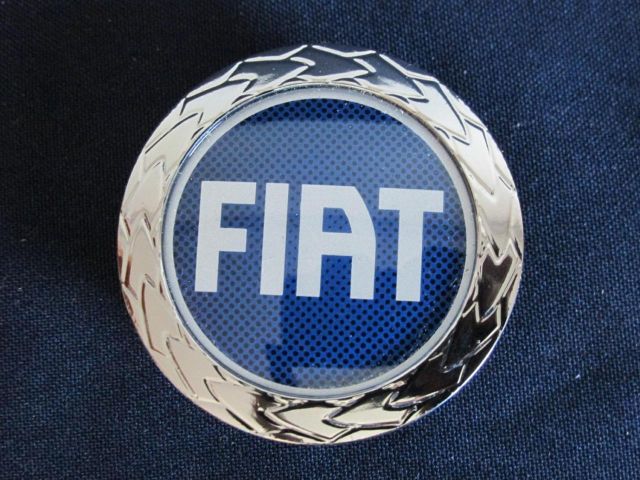 bontott FIAT BARCHETTA Felniközép (1 db)