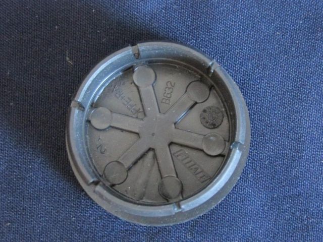 bontott FIAT BARCHETTA Felniközép (1 db)