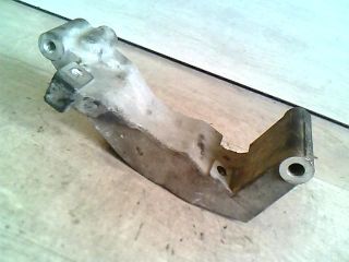 bontott FIAT BRAVA Generátor Tartó Bak