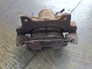 bontott FIAT BRAVA Jobb első Féknyereg Munkahengerrel