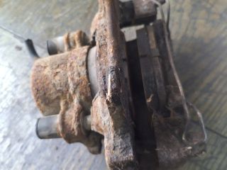 bontott FIAT BRAVA Jobb első Féknyereg Munkahengerrel