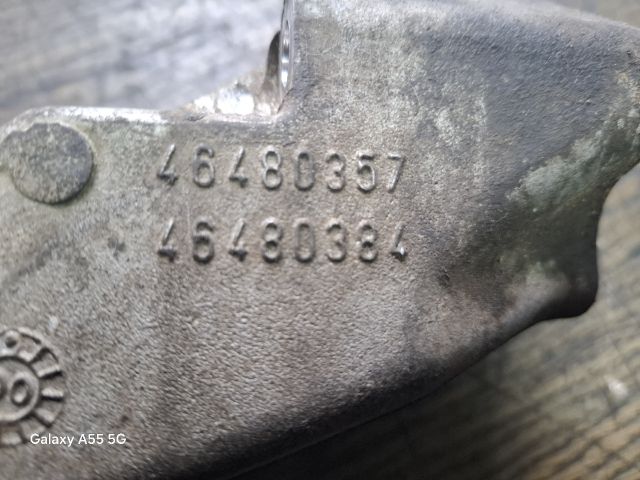 bontott FIAT BRAVA Motor Tartó Bak (Fém)