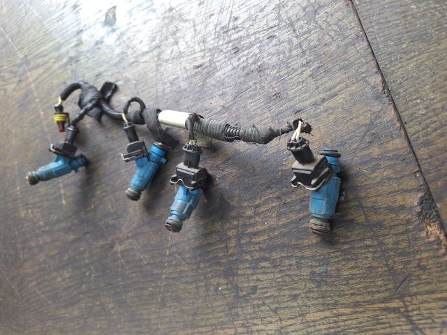 bontott FIAT BRAVA Porlasztó Sor / Híd