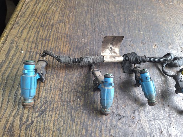 bontott FIAT BRAVA Porlasztó Sor / Híd