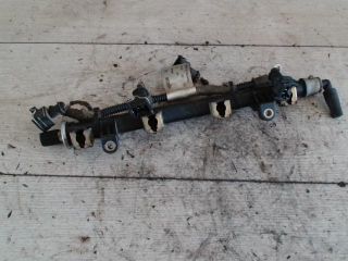 bontott FIAT BRAVA Porlasztó Sor / Híd