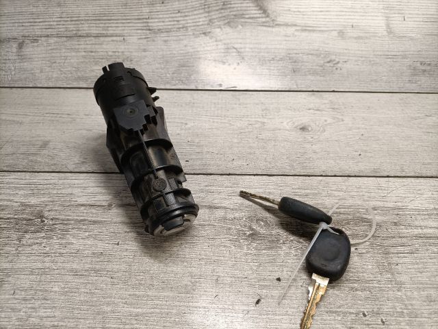 bontott FIAT BRAVA Gyújtáskapcsoló