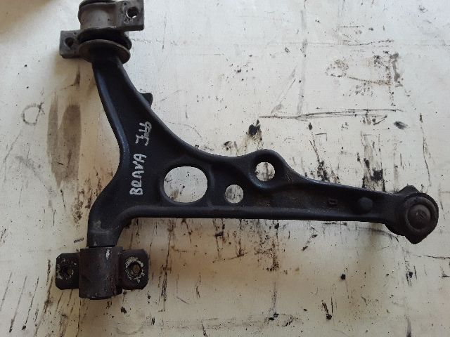 bontott FIAT BRAVA Jobb első Lengőkar