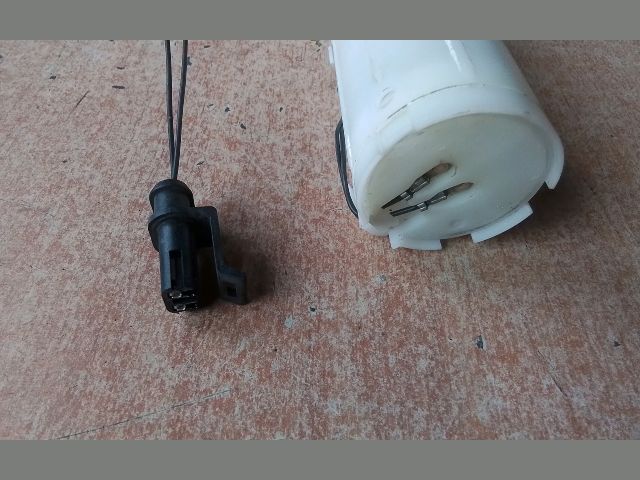 bontott FIAT BRAVA Üzemanyag Szivattyú