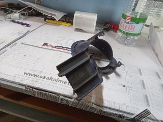 bontott FIAT BRAVA Jobb Ködlámpa Rács