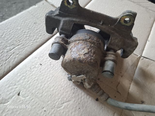 bontott FIAT BRAVA Bal első Féknyereg Munkahengerrel