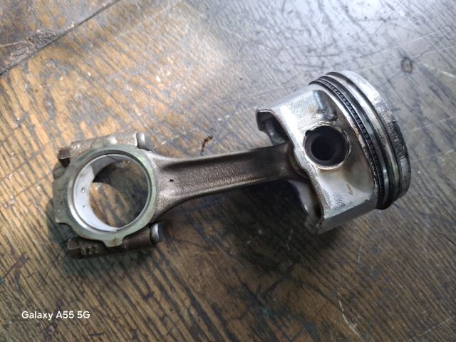 bontott FIAT BRAVA Dugattyú és Hajtókar