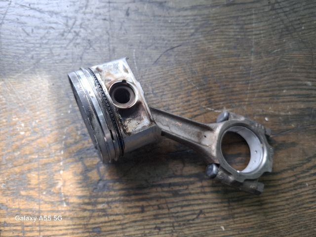 bontott FIAT BRAVA Dugattyú és Hajtókar