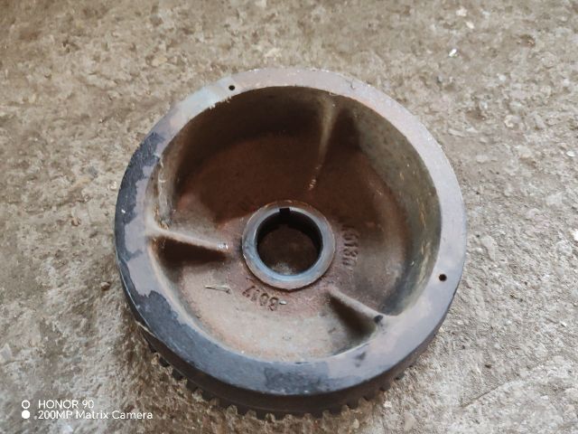 bontott FIAT BRAVA Főtengely Szíjtárcsa