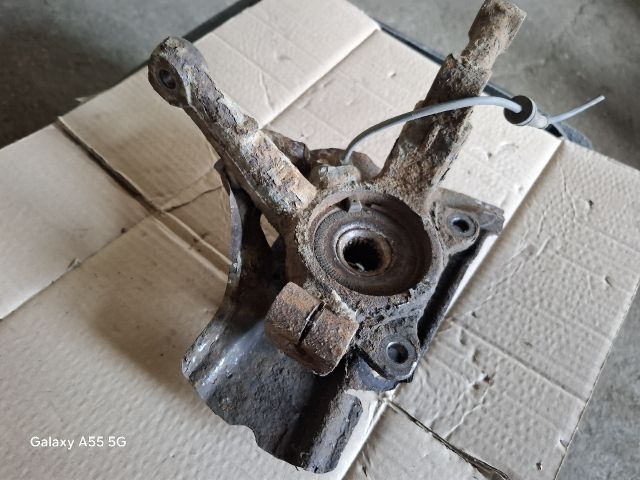 bontott FIAT BRAVA Jobb első Csonkállvány Kerékaggyal