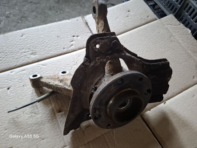 bontott FIAT BRAVA Jobb első Csonkállvány Kerékaggyal