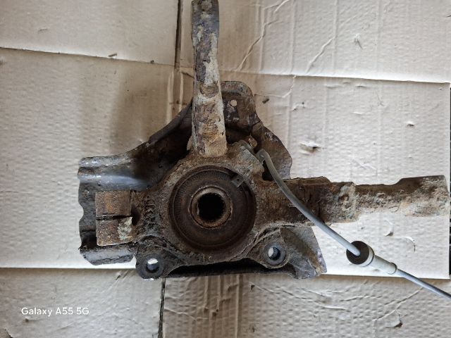 bontott FIAT BRAVA Jobb első Csonkállvány Kerékaggyal