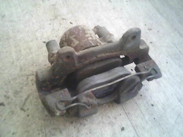 bontott FIAT BRAVA Jobb első Féknyereg Munkahengerrel