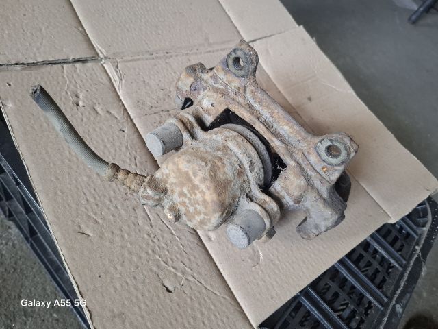 bontott FIAT BRAVA Jobb első Féknyereg Munkahengerrel