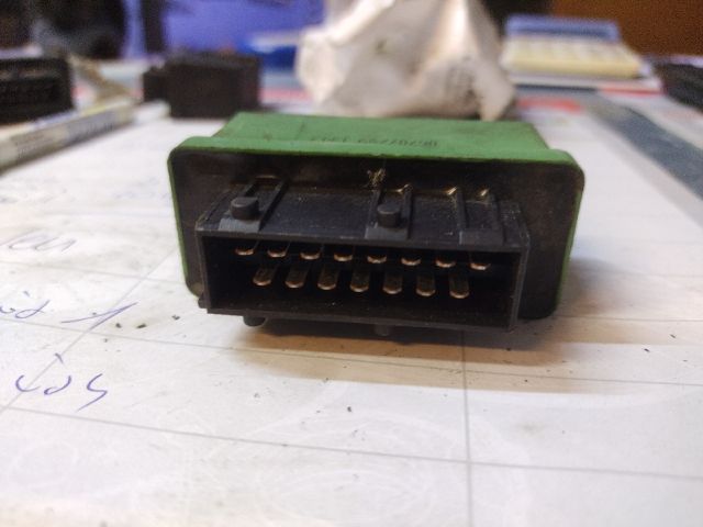 bontott FIAT BRAVA Üzemanyag Szivattyú Relé