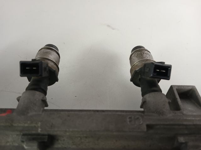 bontott FIAT BRAVA Porlasztó Sor / Híd