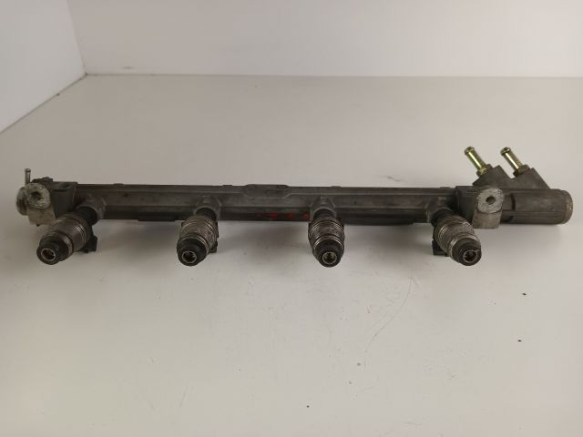 bontott FIAT BRAVA Porlasztó Sor / Híd