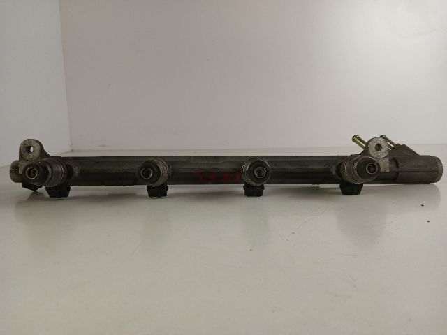 bontott FIAT BRAVA Porlasztó Sor / Híd