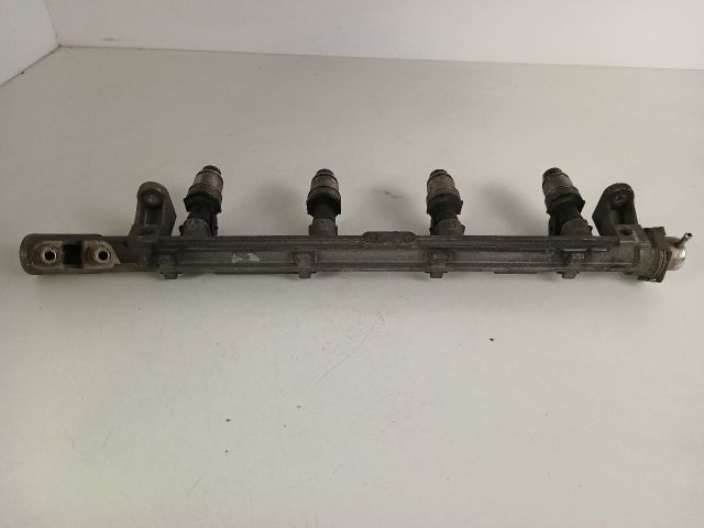 bontott FIAT BRAVA Porlasztó Sor / Híd