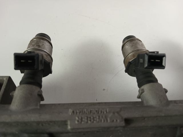 bontott FIAT BRAVA Porlasztó Sor / Híd