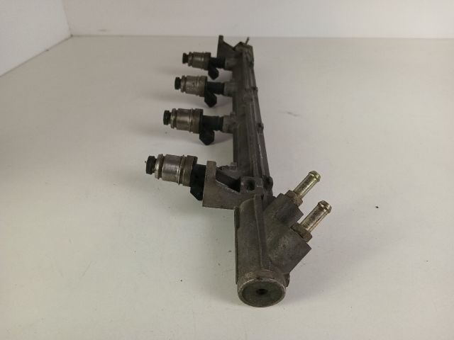 bontott FIAT BRAVA Porlasztó Sor / Híd