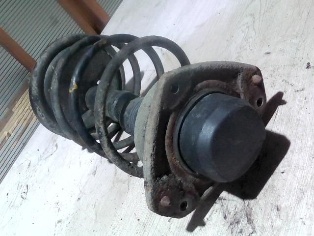 bontott FIAT BRAVA Jobb első Gólyaláb (Lengécsillapító, Rugó)