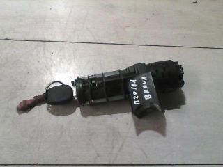 bontott FIAT BRAVA Gyújtáskapcsoló Házzal