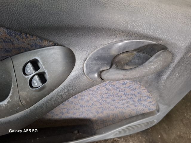 bontott FIAT BRAVA Bal első Ajtó (Részeivel)