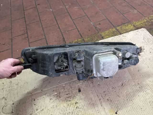 bontott FIAT BRAVA Bal Fényszóró