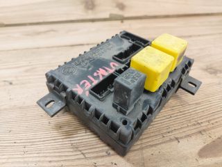 bontott FIAT BRAVA Biztosítéktábla Utastér