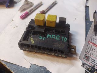 bontott FIAT BRAVA Biztosítéktábla Utastér