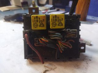 bontott FIAT BRAVA Biztosítéktábla Utastér