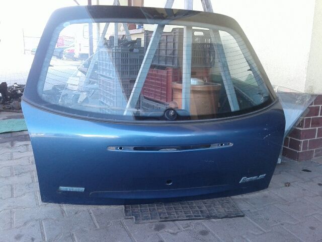 bontott FIAT BRAVA Csomagtérajtó (Üres lemez)